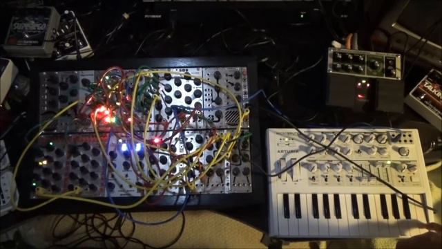 Phase Locked Loop sequence with Arturia Microbrute смотреть онлайн