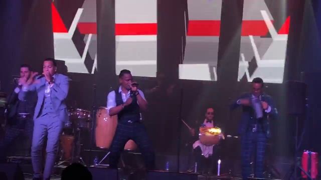 Grupo Extra - Felices los 4 - Cover смотреть онлайн