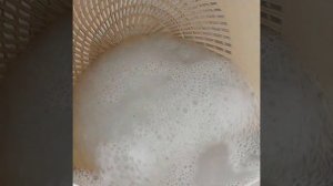 Отмываю посуду кислородным пятновыводителем (отбеливателем).