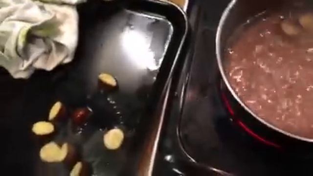 How to peel chestnuts the easy way смотреть онлайн