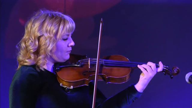 Концерт "Лучшие цветы мира - женщинам Магнитки". смотреть онлайн