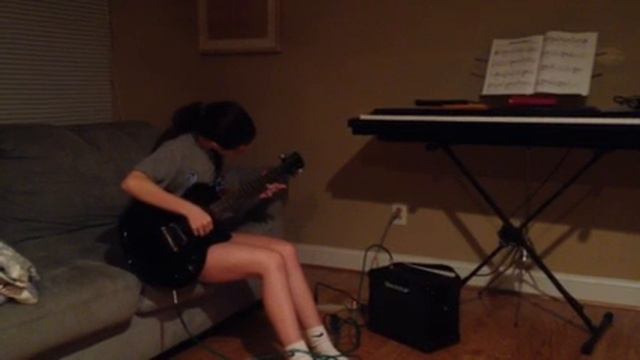 Alyssa playing смотреть онлайн