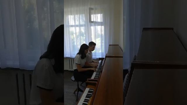 Зажарская Анастасия 14 лет Асеев Роман 13 лет Й.Гайдн Венгерское рондо. ст.Тбилисская смотреть онлайн