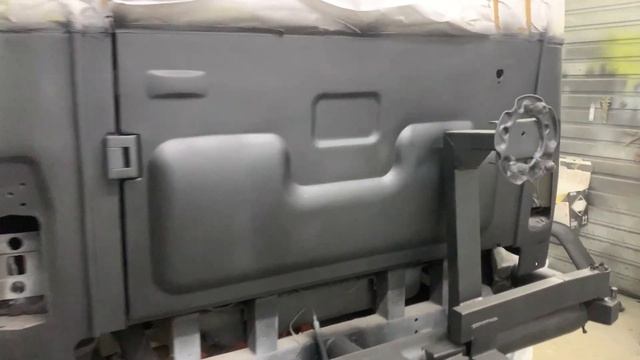 УАЗ 469 монстр для охоты покрасили в Раптор смотреть онлайн