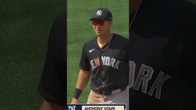 Mic'd up was no problem for Anthony Volpe смотреть онлайн