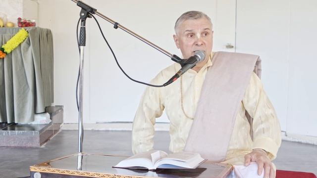 Нрисимха Чатурдаши - лекция Гопинатх Прабху смотреть онлайн