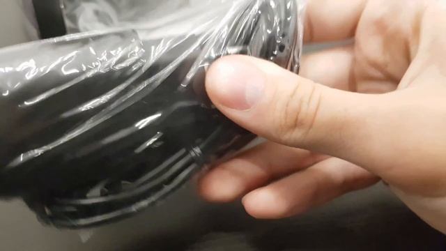Rozpakowanie Maszynki do golenia Braun 3050CC ze stacją czyszcząco ładującą смотреть онлайн