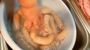 сардельки для начинающих. делаем в духовке, и способом Два кипятка.