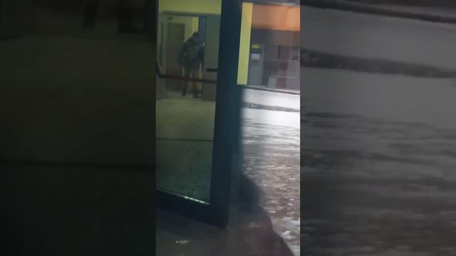 новый лифт у меня в доме смотреть онлайн