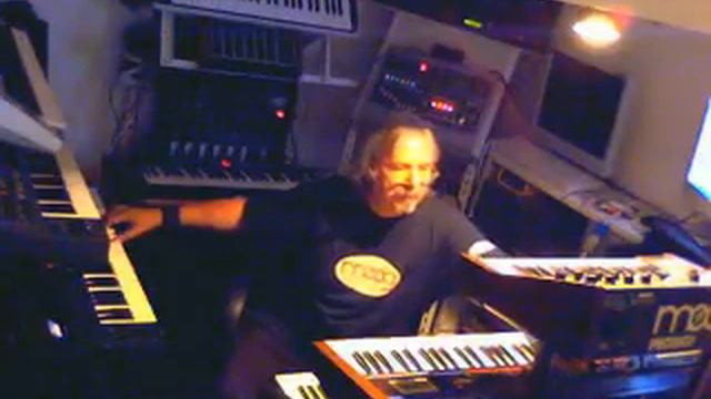 VST Moog Modular V Improvisation by east nrw смотреть онлайн