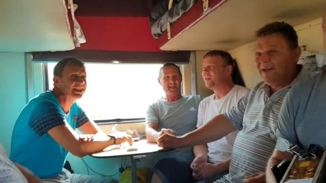Повезло пассажирам вагона!!! смотреть онлайн