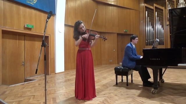 Franz Schubert - Sonatina in D Major, Op. 137 No. 1 - Allegro molto смотреть онлайн