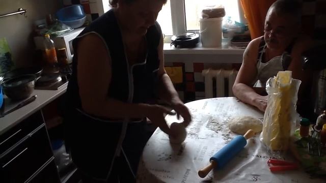 42 . Бурятская кухня 2 ч . Готовим вкусную слоённую лепёшку . смотреть онлайн