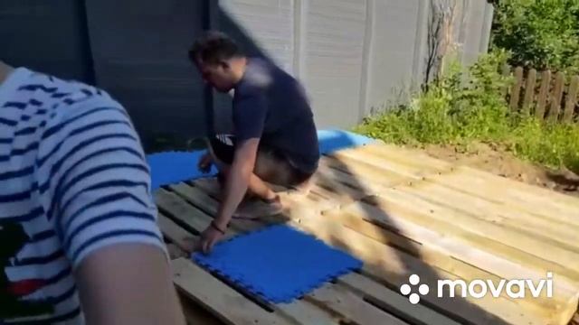 Ставим бассейн в огороде/Кривой огород,нужно выравнивать смотреть онлайн