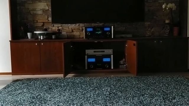 McIntosh C2500, McIntosh MC402, Tannoy Cheviot (HPD315-1976), Western Electric WE16GA, Onkyo NS6170 смотреть онлайн