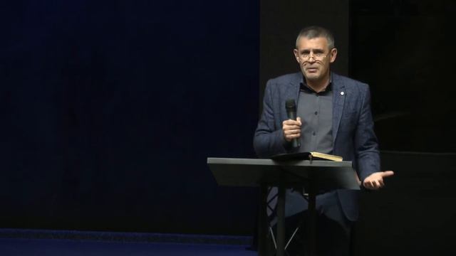 Проповедует пастор Юрий Череватенко на тему: « Тайна Божьей Воли». смотреть онлайн