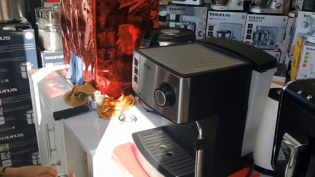 machine a cafe solac ce4480 / أحسن طريقة ممكنة لإستعمال ألة القهوة المنزلية смотреть онлайн