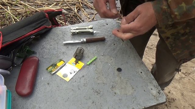 Когда плотва идет на нерест ловим уклейку и густеру. смотреть онлайн