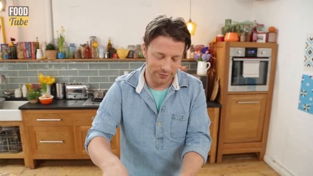 How To Make Perfect Scrambled Eggs - 3 ways | Jamie Oliver смотреть онлайн