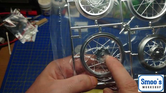 Italeri  4642 1:9 Scale Yamaha 660cc Tenere Paris Dakar Bike