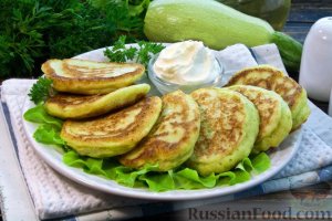 Полезный вкусный перекус.
ПЫШНЫЕ ОЛАДЬИ ИЗ КАБАЧКОВ