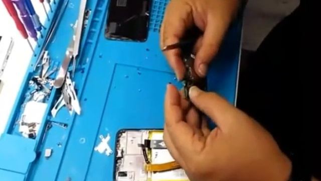 Huawei P20 lite orta kasa-arka kapak-mikrofon değişimi смотреть онлайн