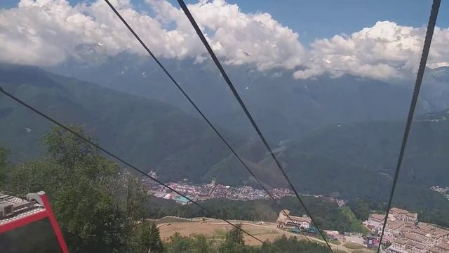 Подъем по канатной дороге Реликтовый лес, Красная поляна. 30 июля 2022. смотреть онлайн