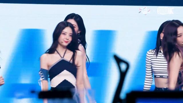 [얼빡직캠 4K] 있지 채령 'SNEAKERS' (ITZY CHAERYEONG Facecam) @뮤직뱅크(Music Bank) 220729