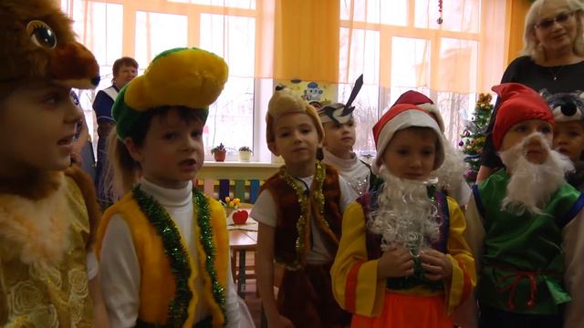 Дед Мороз и Снегурочка поздравляют работников Авангарда смотреть онлайн