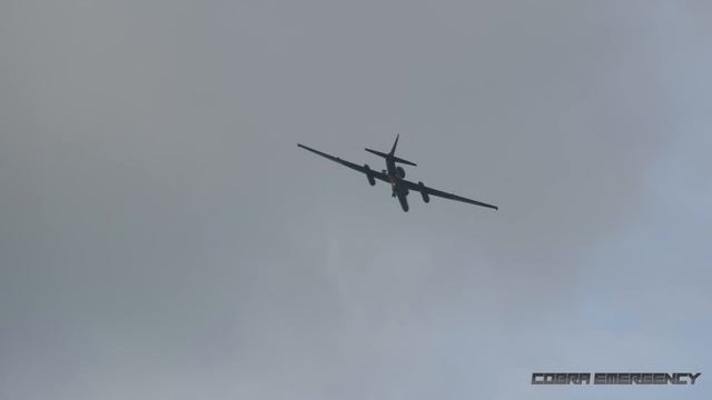 Unusual U2 spy plane take off and landing procedure ✈️ смотреть онлайн
