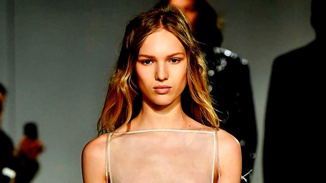 See-Through + Plastic = Fantastic | Polymer Fashion Trends | Latex Styles смотреть онлайн