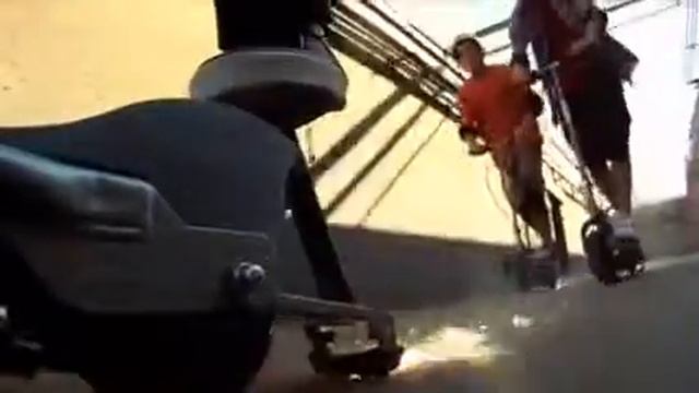 Электрический самокат E100, E300S, E90, E300 Razor смотреть онлайн