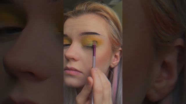 Макияж 90-х #макияж #makeup #makeuptutorial смотреть онлайн