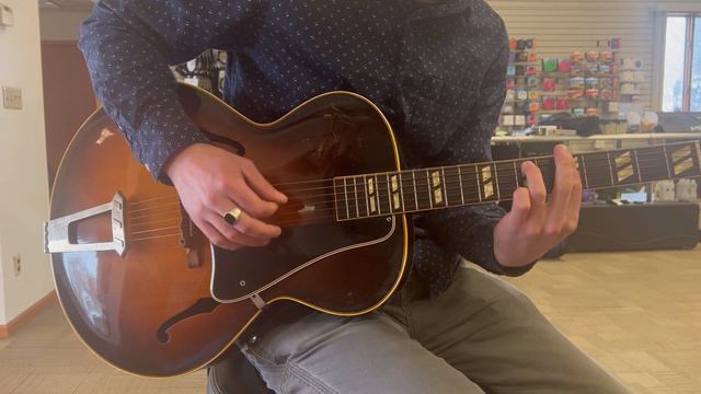 Gibson L-4 смотреть онлайн