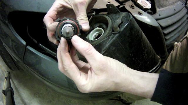 How To Install Headlight Bulbs In A Dodge Caravan