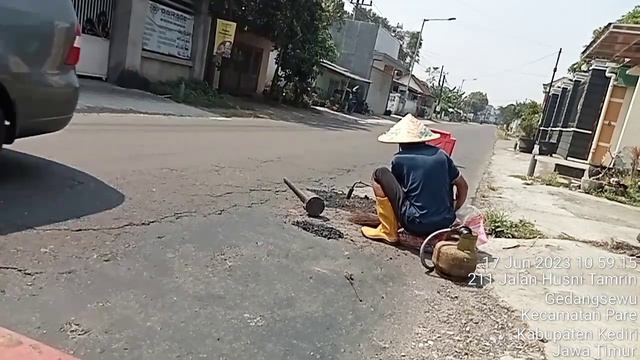 jl Husni Tamrin gedang Sewu pare смотреть онлайн