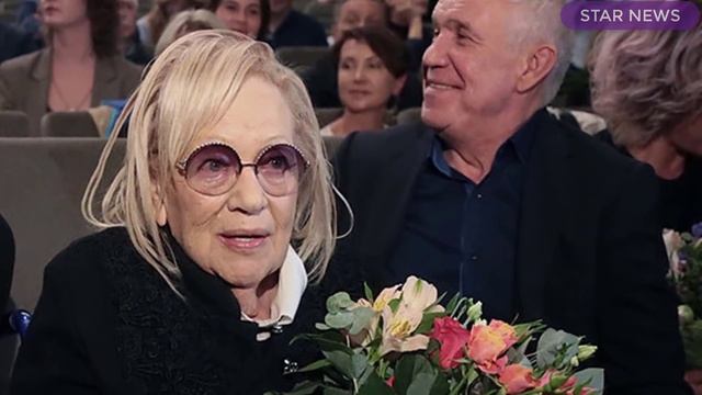 Невозможно поверить! Зачем Галина Волчек закрывала шею и носила клипсу в ухе смотреть онлайн