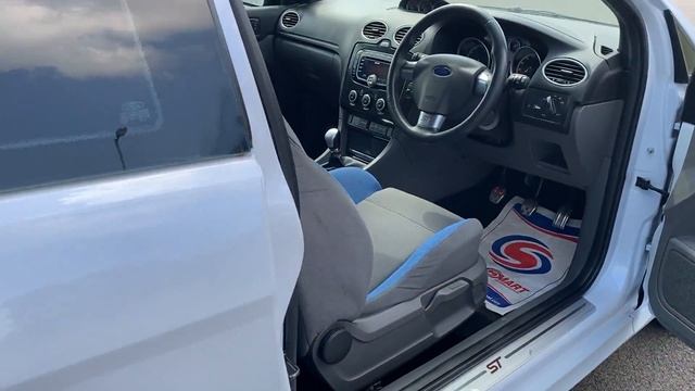 Ford Focus 2.5 SIV ST-2 3dr 2010 (10) 75,000 miles PetrolManual PEARL WHITE, STUNNING CAR смотреть онлайн