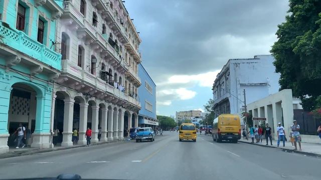 Driving in Havana, Cuba, La Habana 4K UHD смотреть онлайн