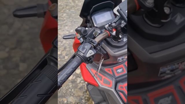 ATR 160cc vs ADV 160 смотреть онлайн