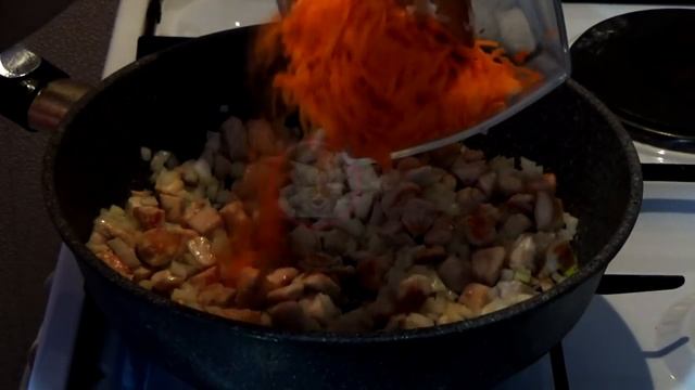Жареная капуста с курицей. Курица с капустой смотреть онлайн