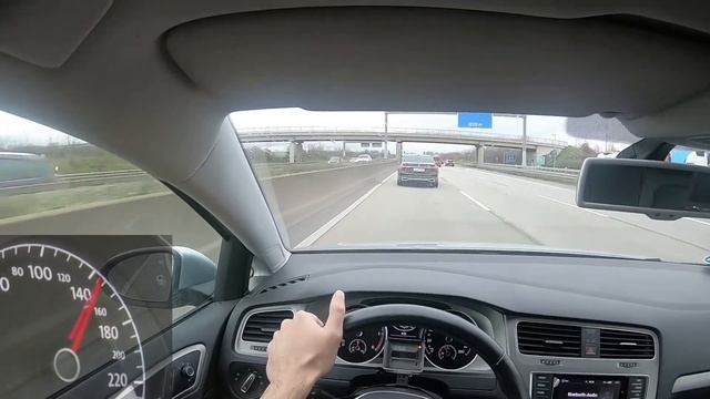 VW Golf 7 TDI Top Speed on Autobahn (105ps) смотреть онлайн