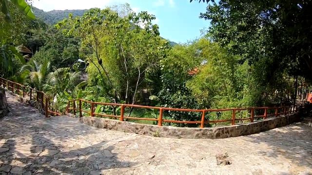 Отдых во Вьетнаме - Парк 100 яиц, Нячанг, Вьетнам 2020.