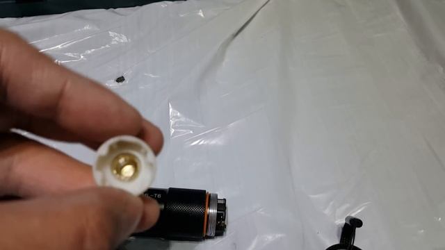 Power push button assembly fix for XML T6 Cree zoomable Led flashlight смотреть онлайн