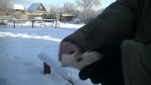 Якутский, финский и опинельский нож строгают дерево. смотреть онлайн