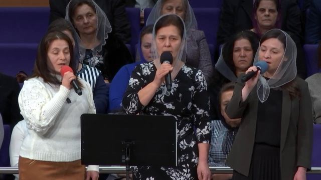 Даже если вокруг темно | Трио смотреть онлайн