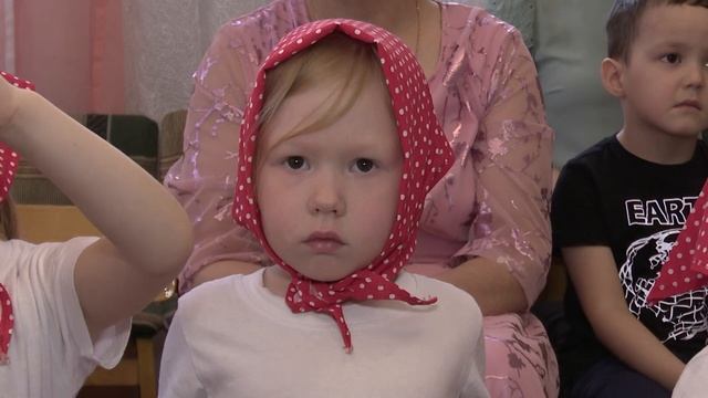 Фестиваль народных культур «Радуга талантов» творчески объединил нурлатские семьи смотреть онлайн