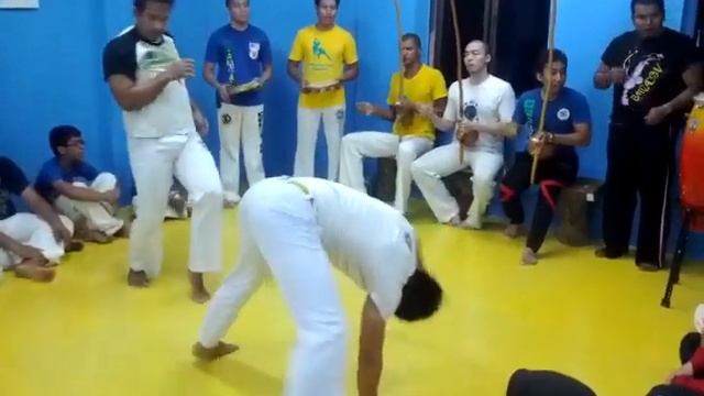 Everyone Can Capoeira V2.0 (Cordao De Ouro Malaysia) Part 2 смотреть онлайн