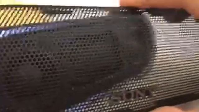 Sony XB20 Bass test without grill. смотреть онлайн
