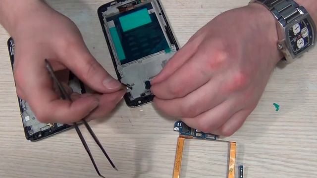 LG G2 (D802)разборка, и замена дисплея,ссылка в описании!!! смотреть онлайн